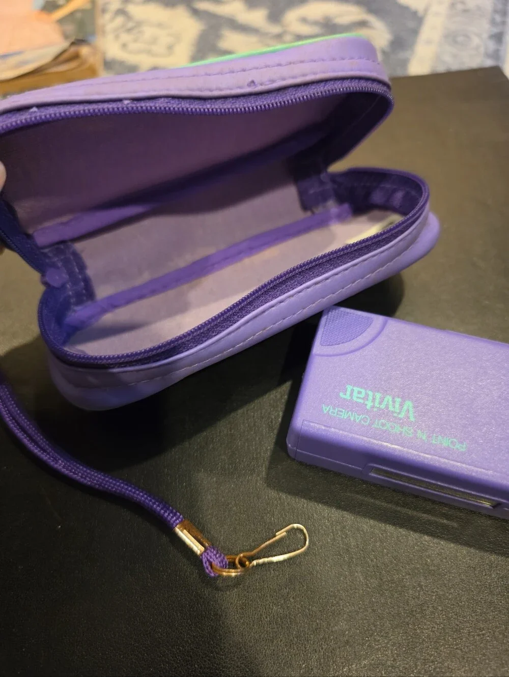 2 Vtg 1987 Vivitar Point 'N Shoot 110 Film Cameras Purple w/ Manual & 3 Cases